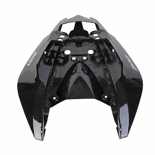 CACHA BAJO ASIENTO BAJAJ ROUSER 200 NS NEGRO MTC