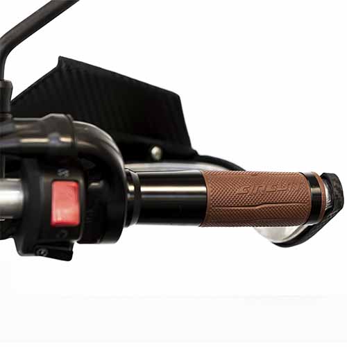 PUÑO SILVERSTONE MARRON/NEGRO (JGO) CIRCUIT MA017-341