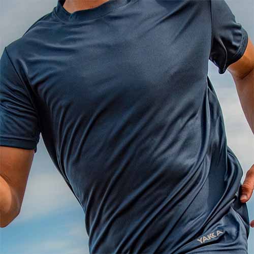 REMERA RUNNING HOMBRE AZUL MARINO S YAKKA (4002)