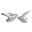 CACHA LATERAL HONDA STORM 125 GRIS PLATA (JGO) MTC