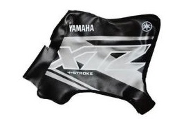 FUNDA TANQUE YAMAHA XTZ125 PLASTICO NEGRO/BLANCO FMX (TYG 51 P-NB)