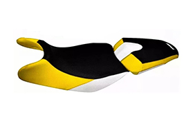 FUNDA DE ASIENTO BAJAJ ROUSER NS200 DOBLE TRICOLOR NBY (MXR TG 607NBY)